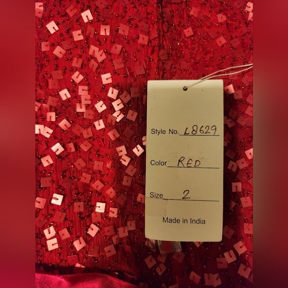 Gorgeous 100 % Silk Red Sequins Dress with spaghetti straps and Satin Waist tie - Picture 8 of 8